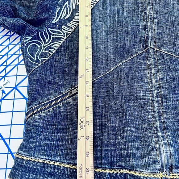 AKADEMIKS AKDMKS Y2K DENIM JACKET APPROX SZ L OPENING ON BACK POCKETS BLING - Picture 8 of 8